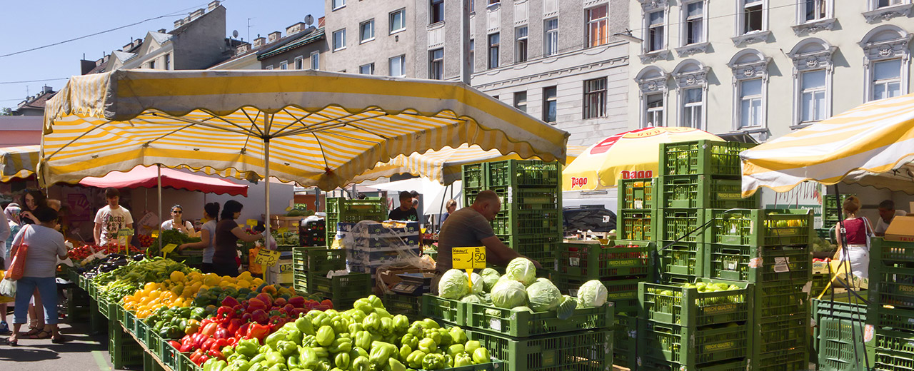 Grätzl-Guide Hannovermarkt, c By Peter Gugerell (Own work) [Public domain], via Wikimedia Commons